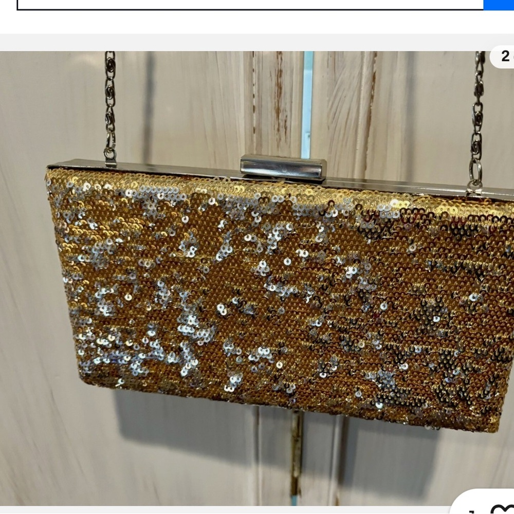 Cache gold sequence glittery clutch chain Crossbody.